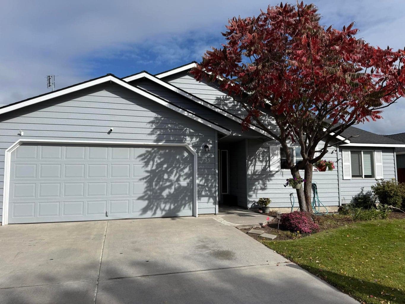 Photo of 735 Oak 1 of 34