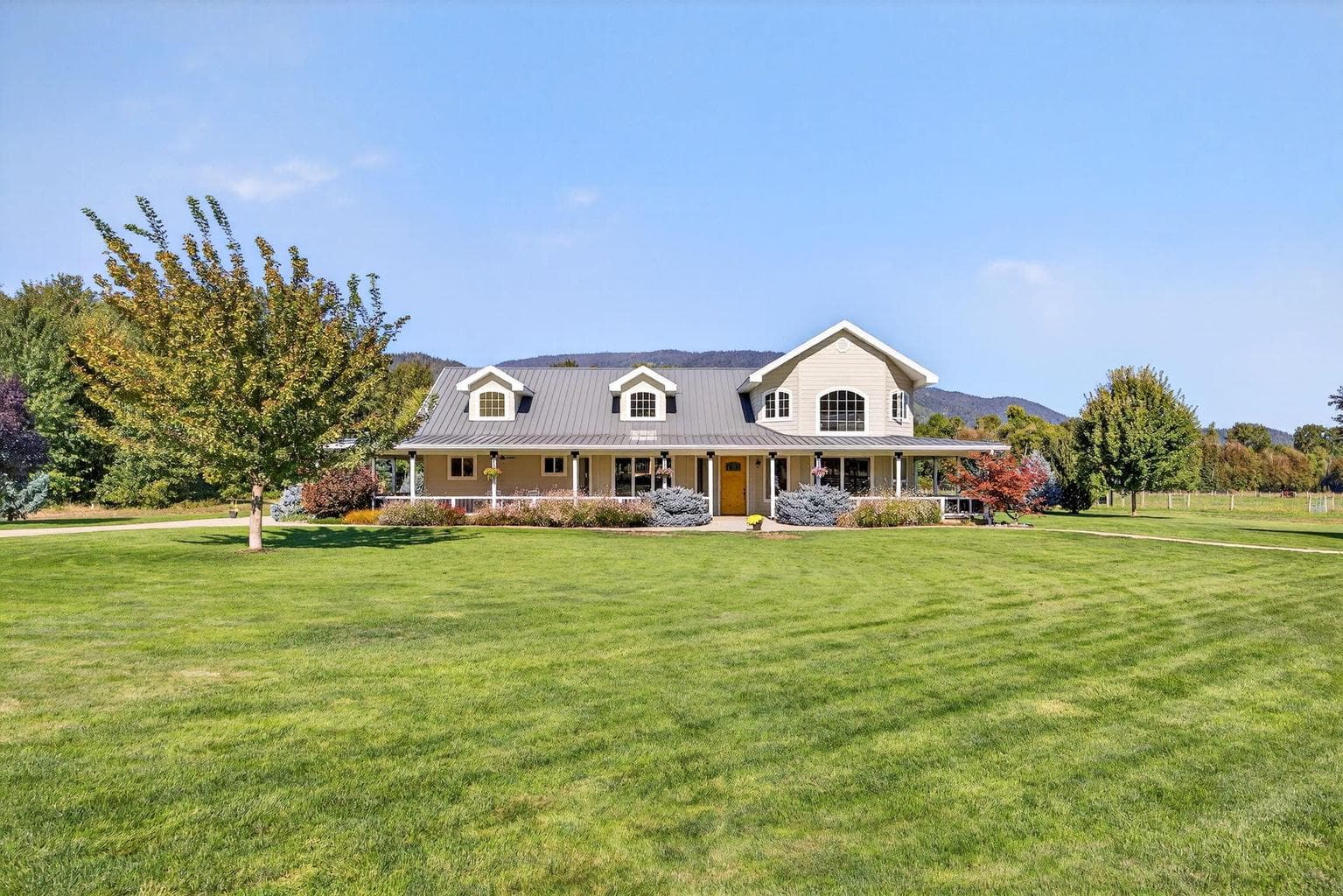 Photo of 18200 Williams 4 of 103