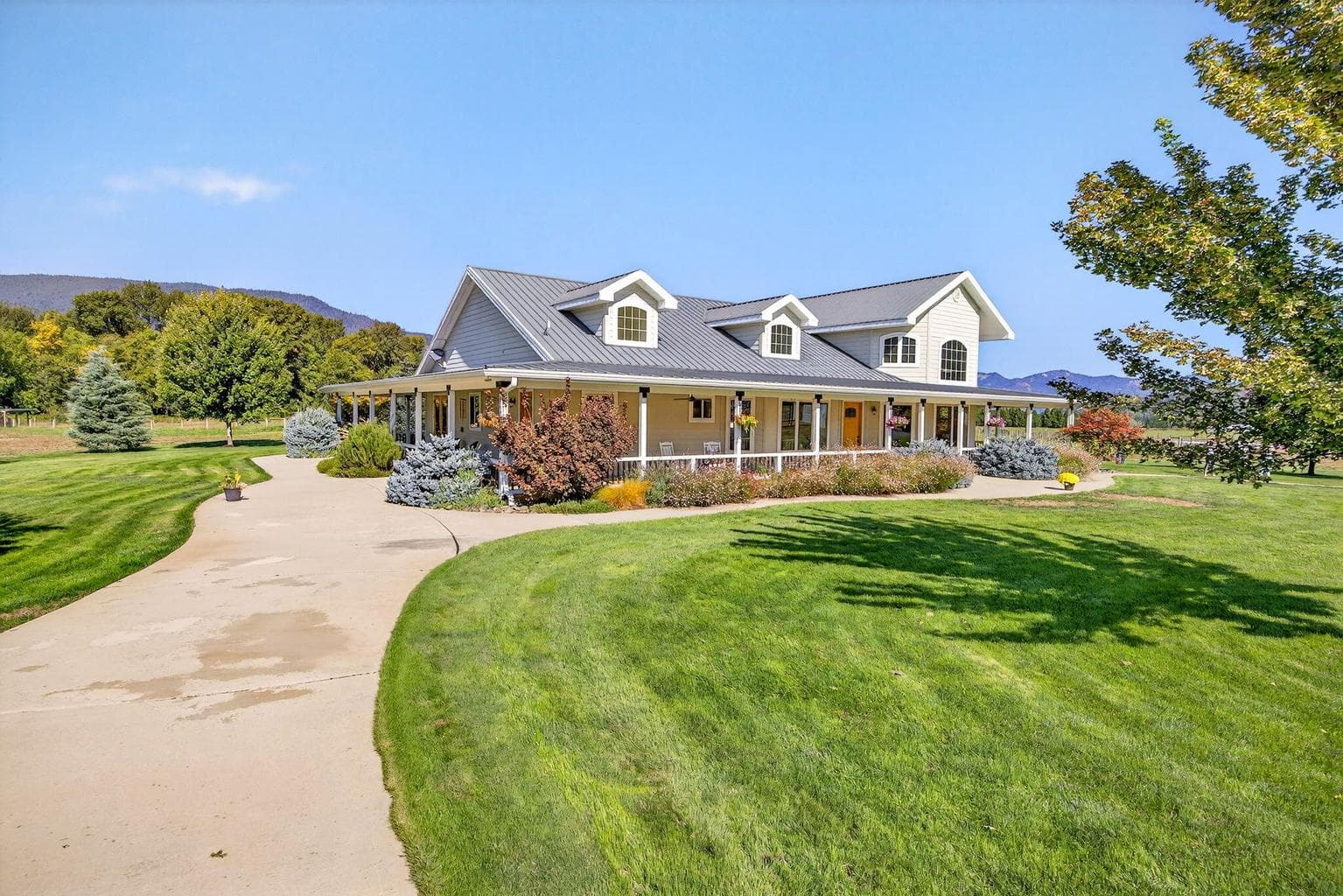 Photo of 18200 Williams 5 of 103