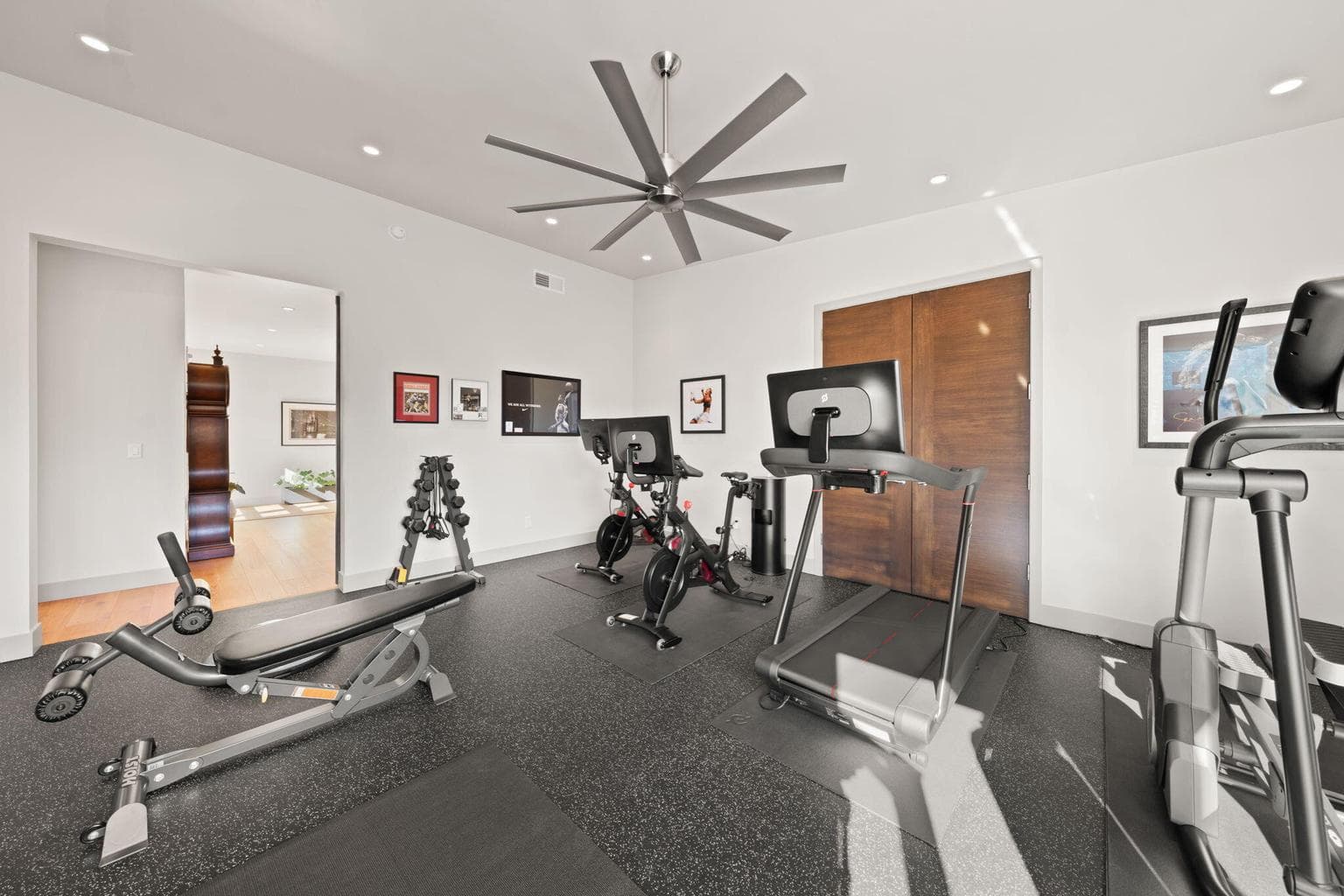 Photo of 61612 Hosmer Lake Drive 47 of 64