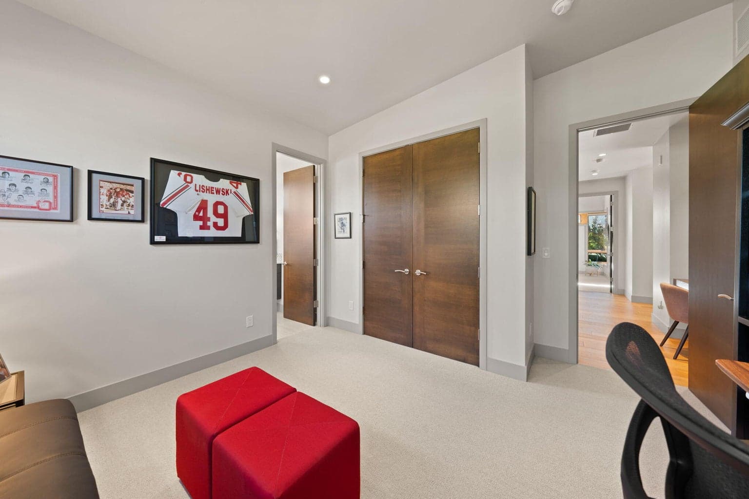 Photo of 61612 Hosmer Lake Drive 49 of 64