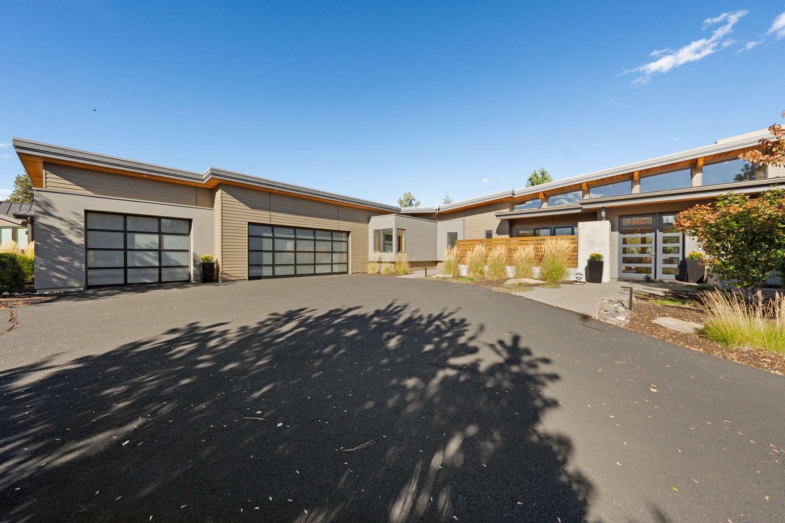 Photo of 61612 Hosmer Lake Drive 59 of 64