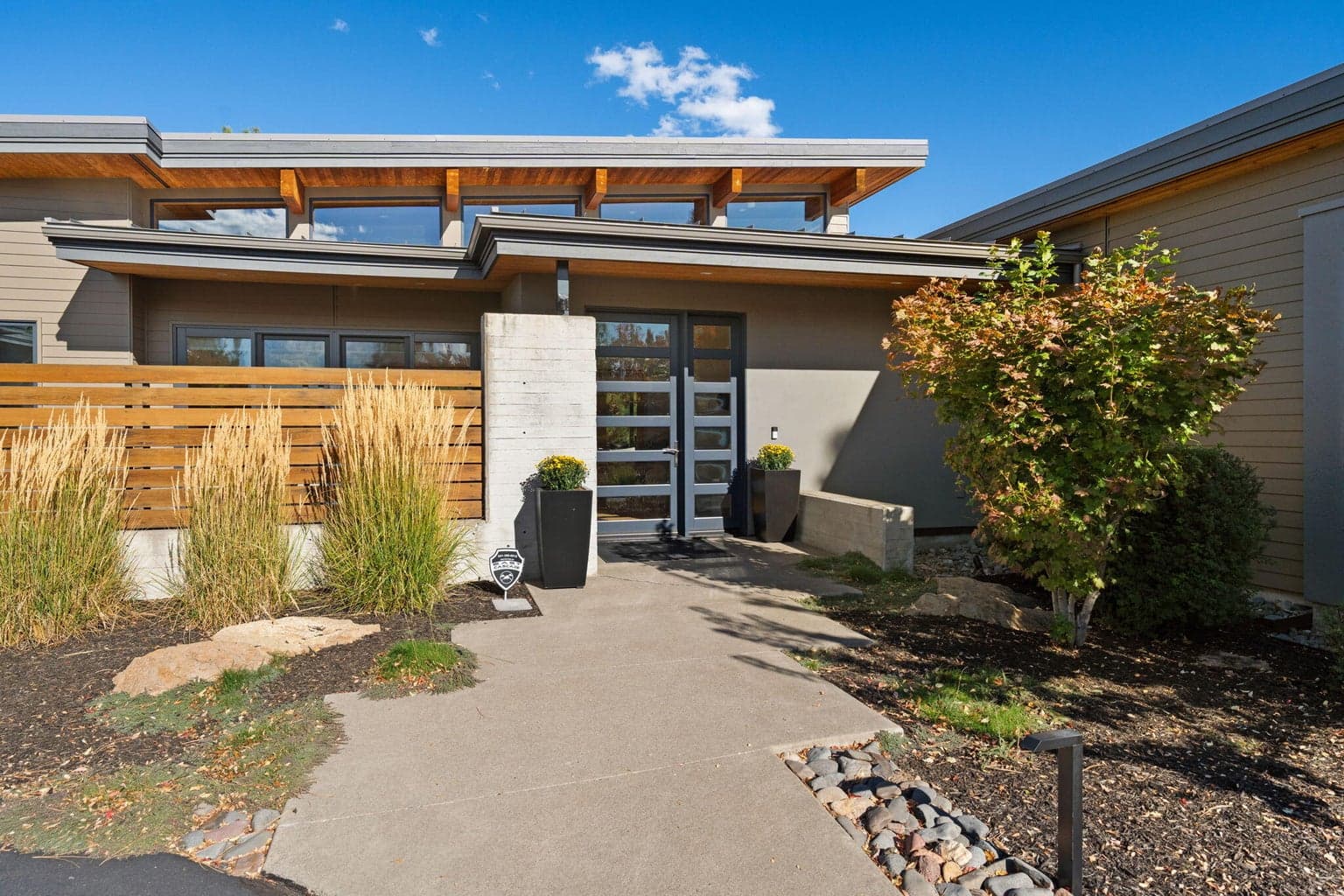 Photo of 61612 Hosmer Lake Drive 61 of 64