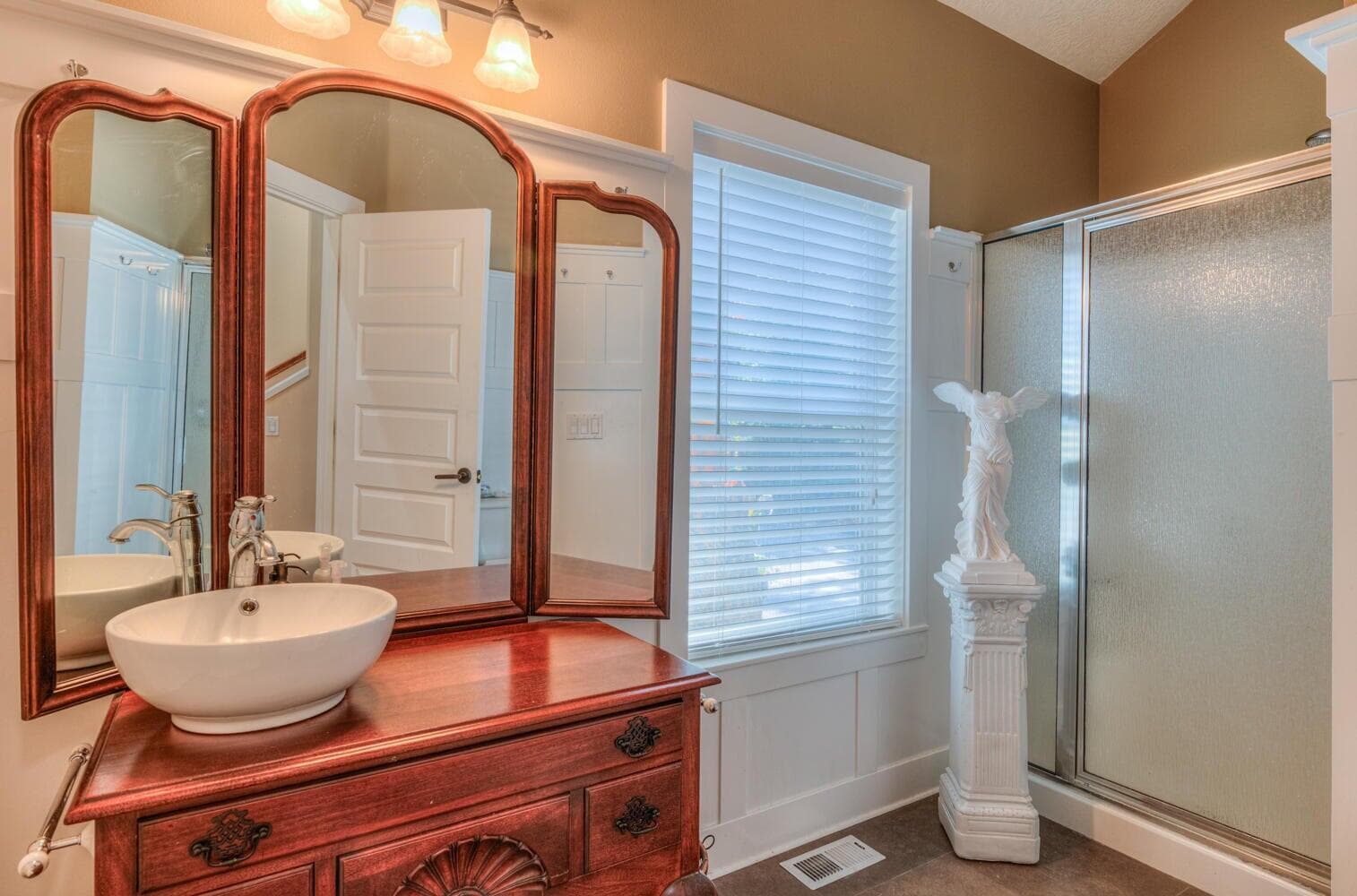 Photo of 56081 Snow Goose Court 18 of 46