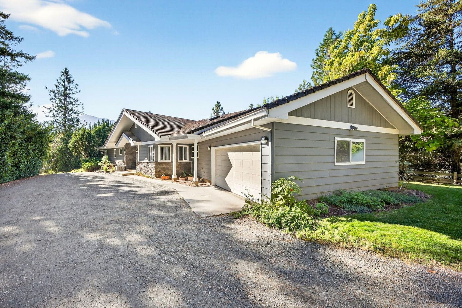 Photo of 13250 Highway 238 2 of 54