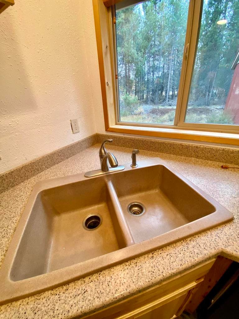 Photo of 54896 Huntington Road 32 of 66