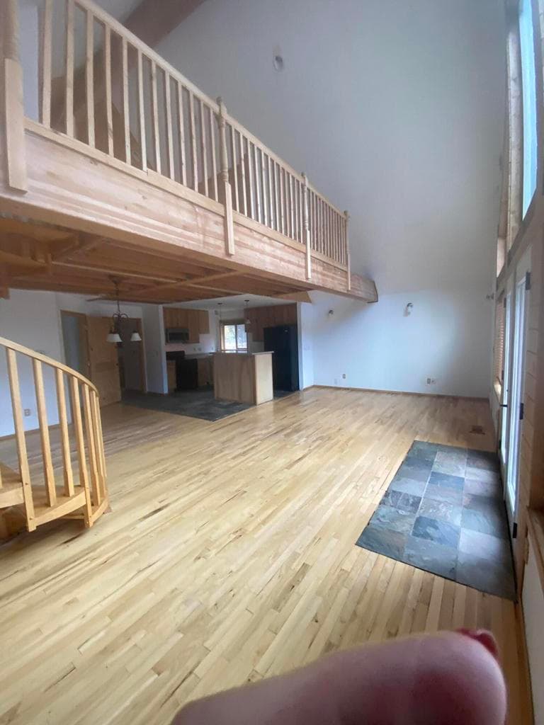 Photo of 54896 Huntington Road 8 of 66