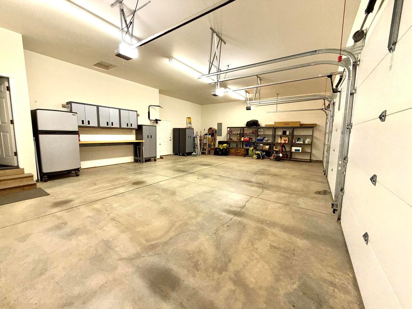 Photo of 3735 SW Timber Avenue 37 of 46