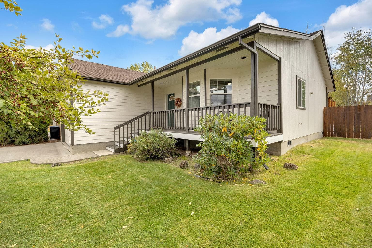 Photo of 21347 Starling Drive 10 of 36