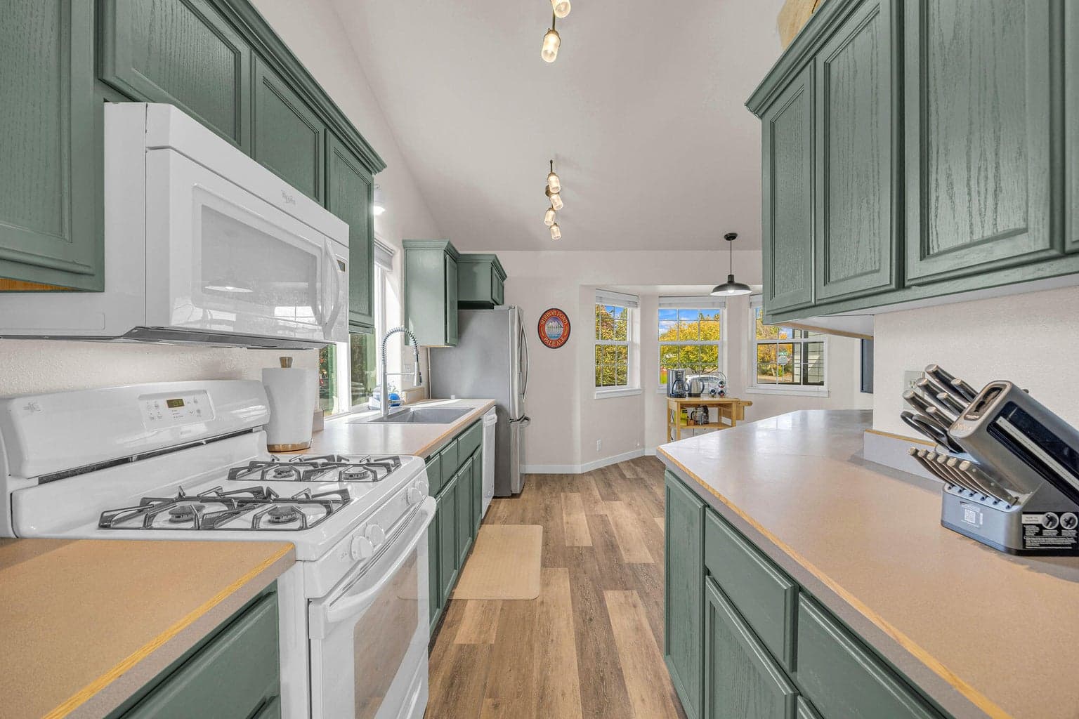 Photo of 21347 Starling Drive 2 of 36
