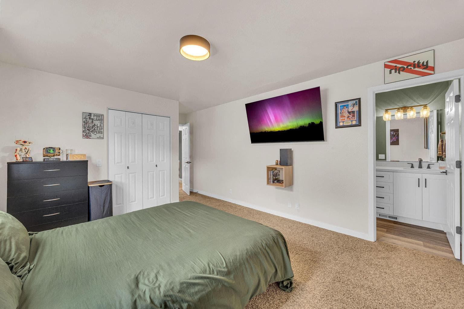 Photo of 21347 Starling Drive 3 of 36