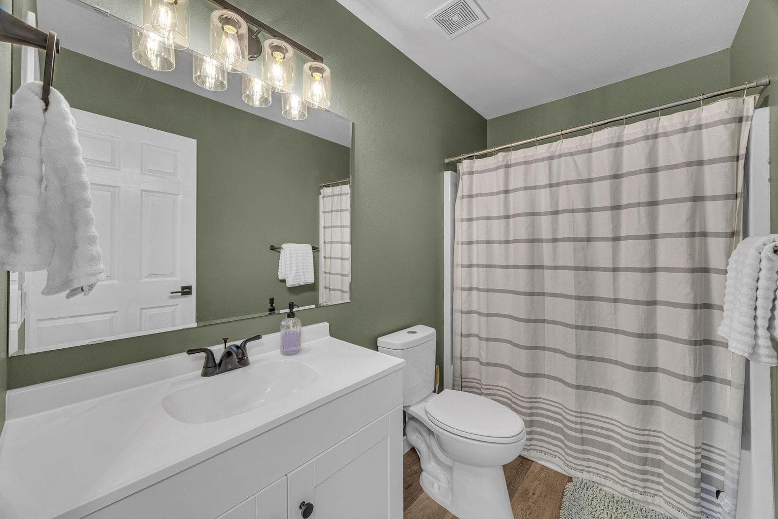 Photo of 21347 Starling Drive 25 of 36