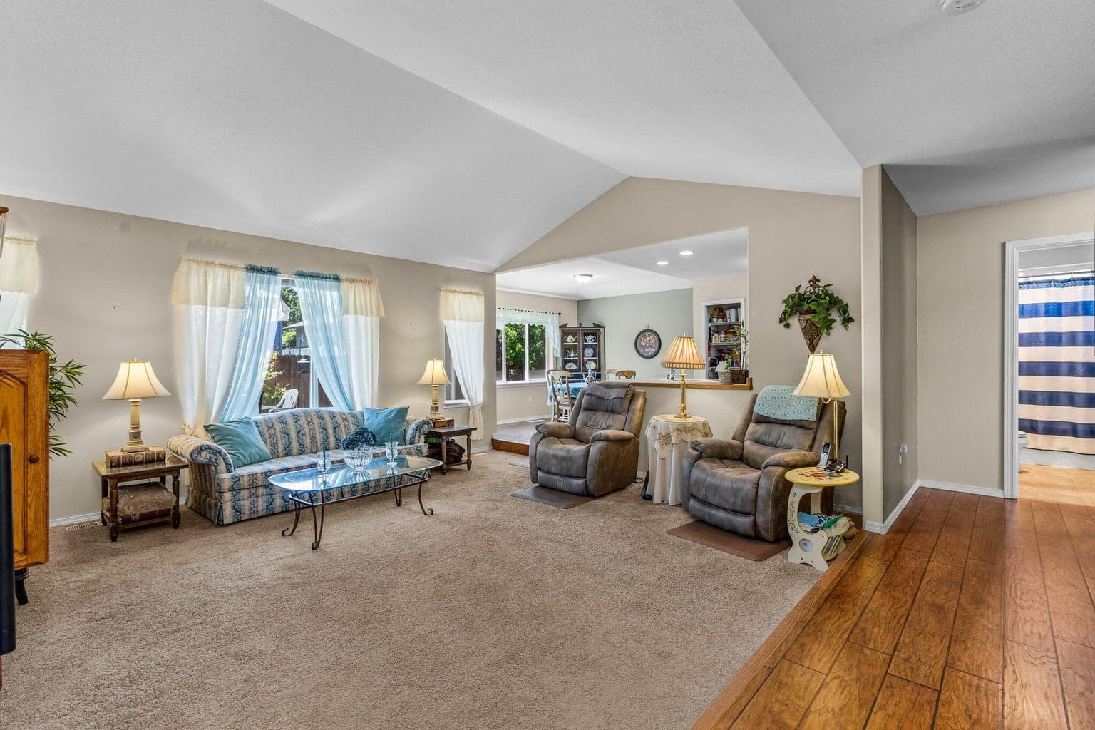 Photo of 2116 Elm 5 of 24