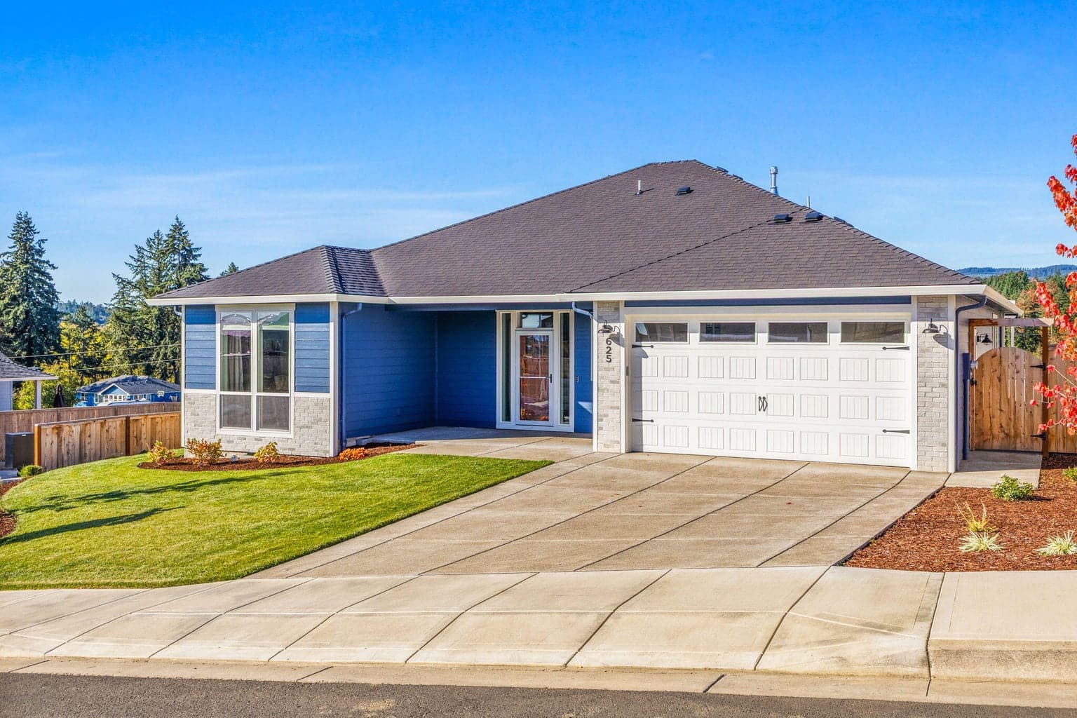 625 Crater Lake, Dallas, 97338