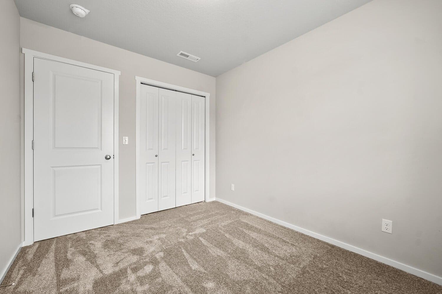 Photo of 20520 SE Evian Avenue 11 of 42