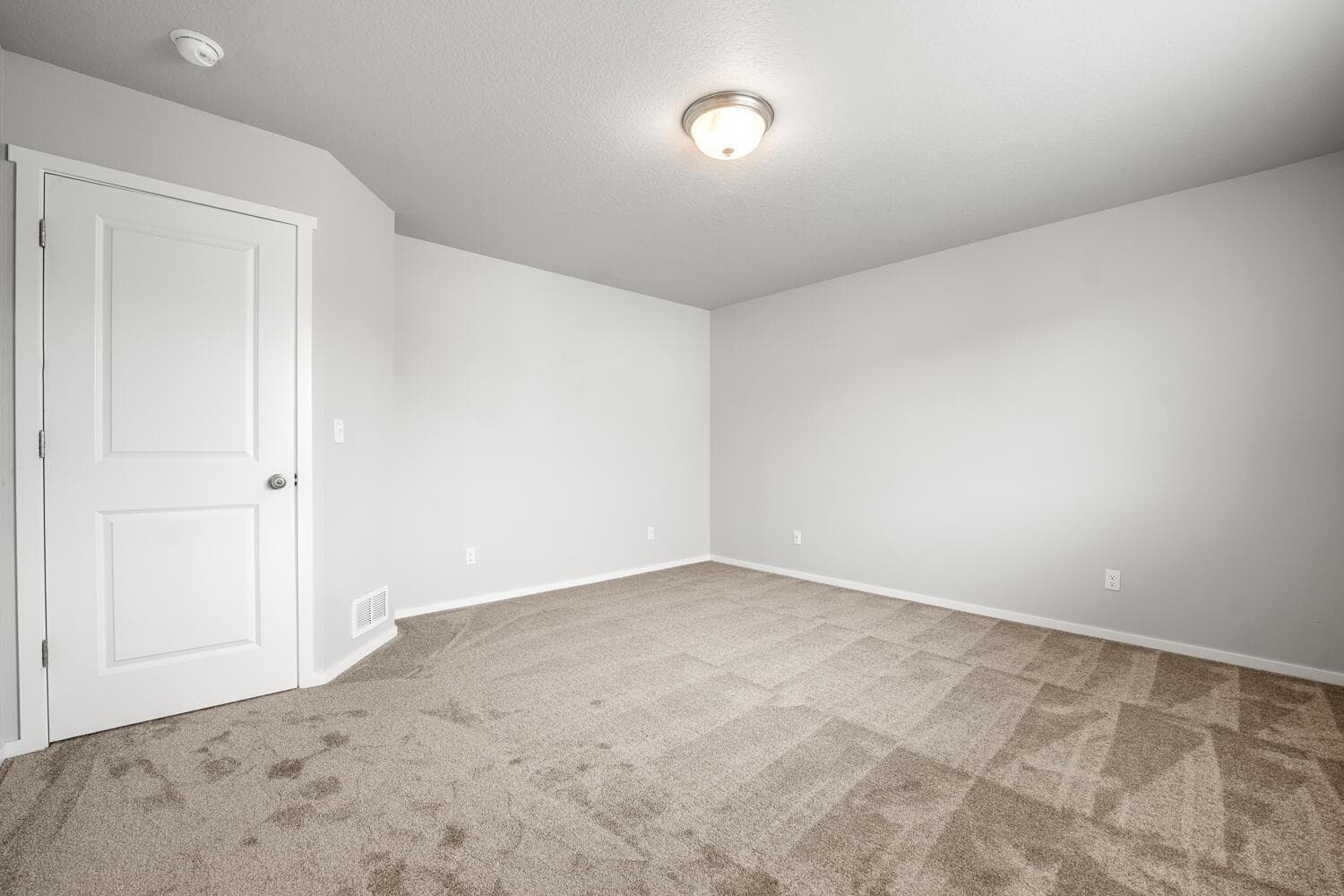 Photo of 20520 SE Evian Avenue 32 of 42