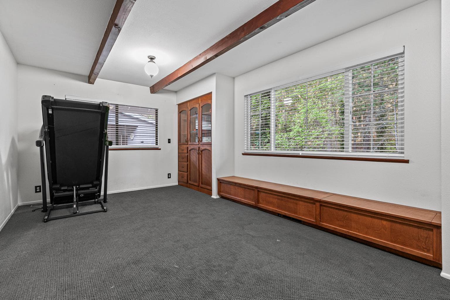 Photo of 10665 Redwood 2 of 53