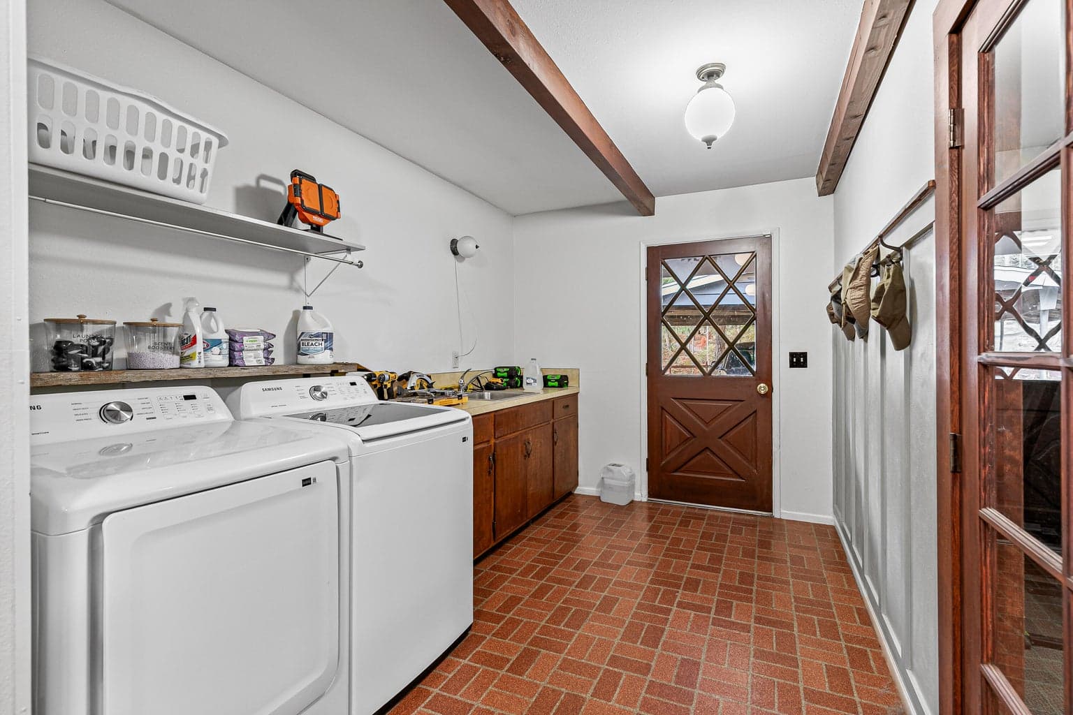 Photo of 10665 Redwood 4 of 53