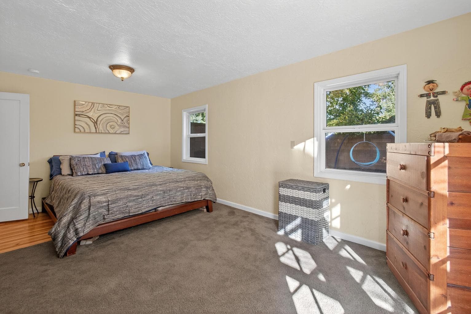 Photo of 1532 NE 9th Street 27 of 55