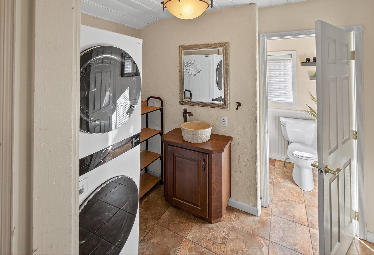 Photo of 1532 NE 9th Street 22 of 55