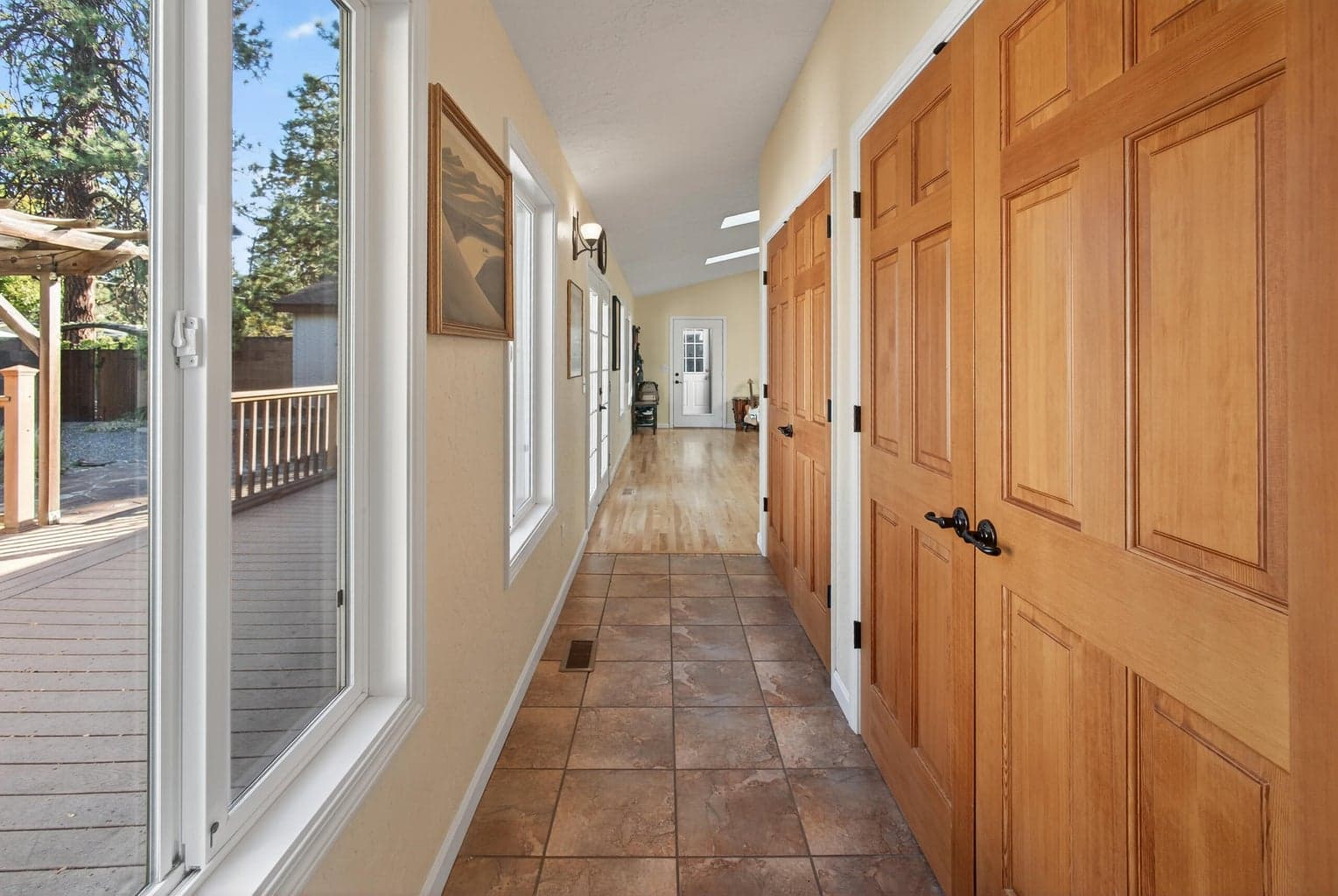 Photo of 1532 NE 9th Street 34 of 55