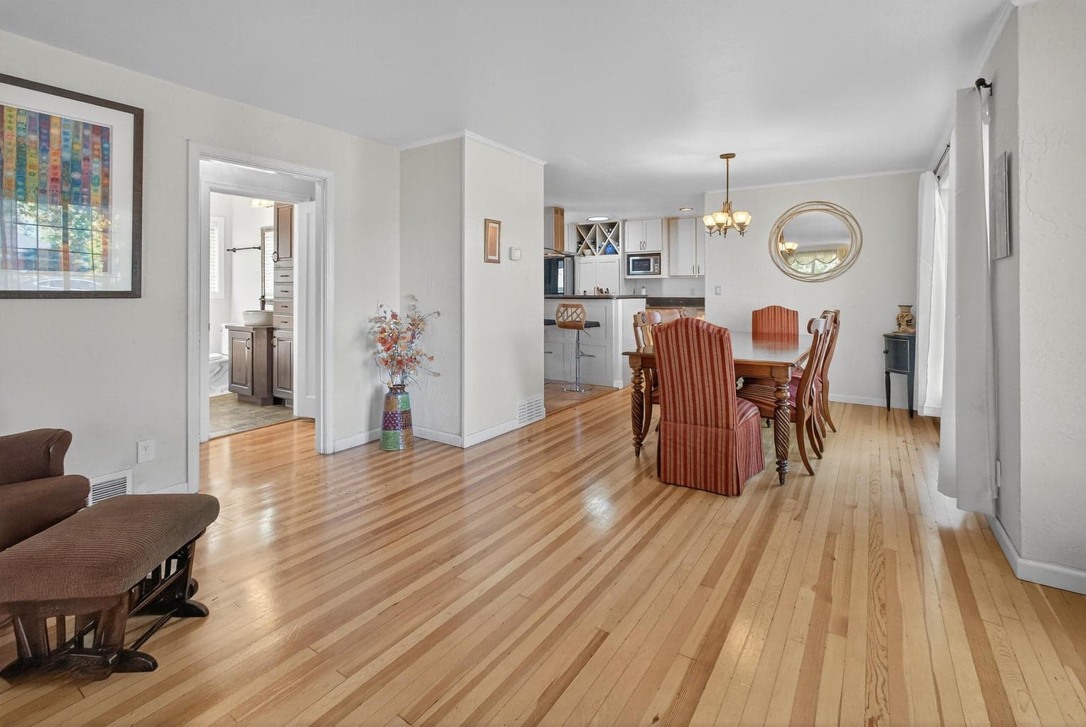 Photo of 1532 NE 9th Street 10 of 55