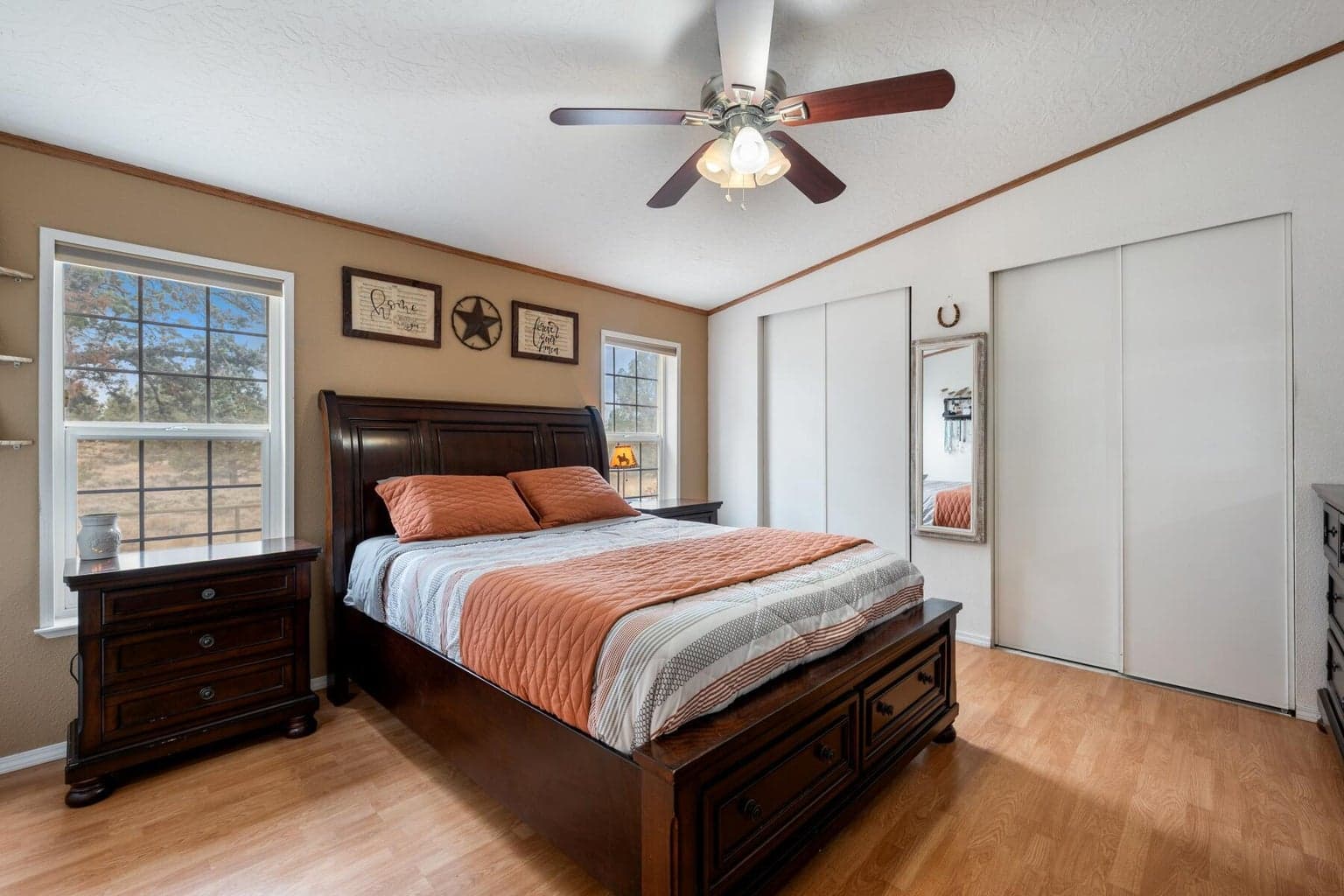 Photo of 4967 62nd 5 of 54