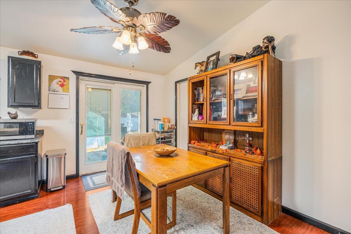 Photo of 1547 SW 33rd Street 14 of 33