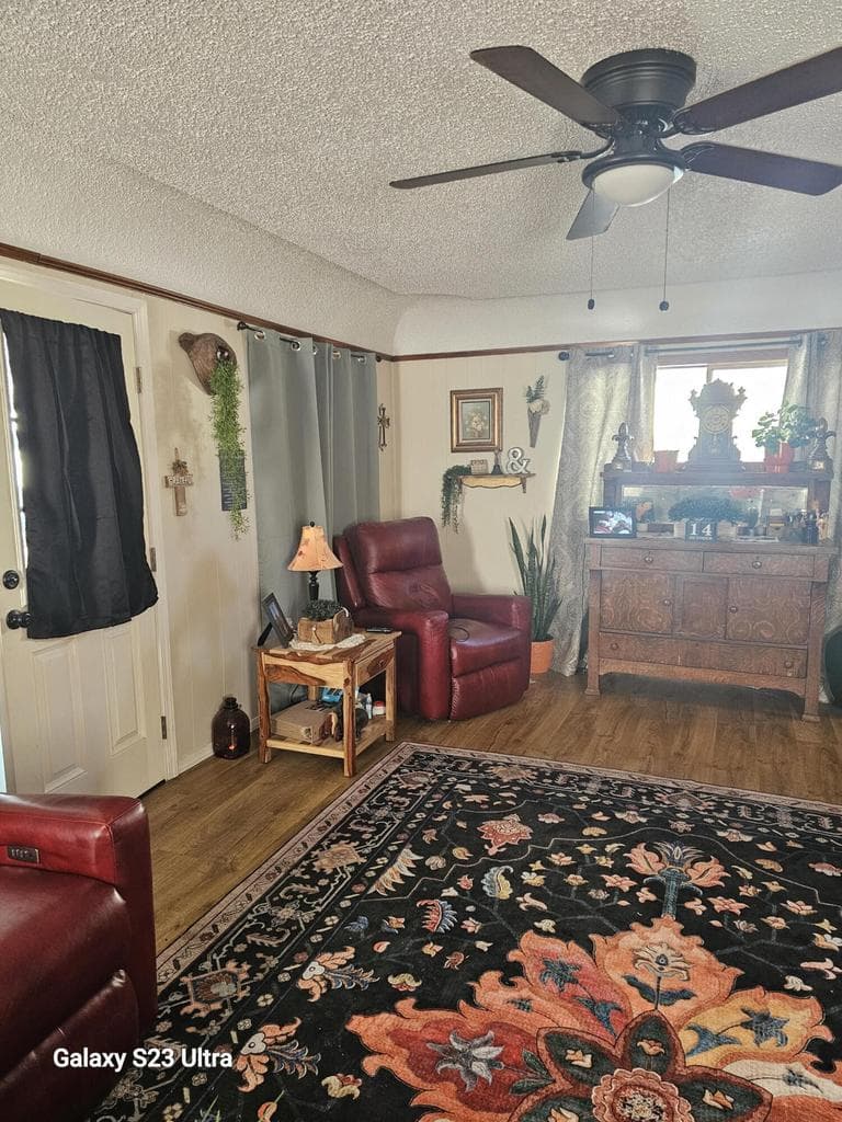 Photo of 1435 Worden 5 of 20