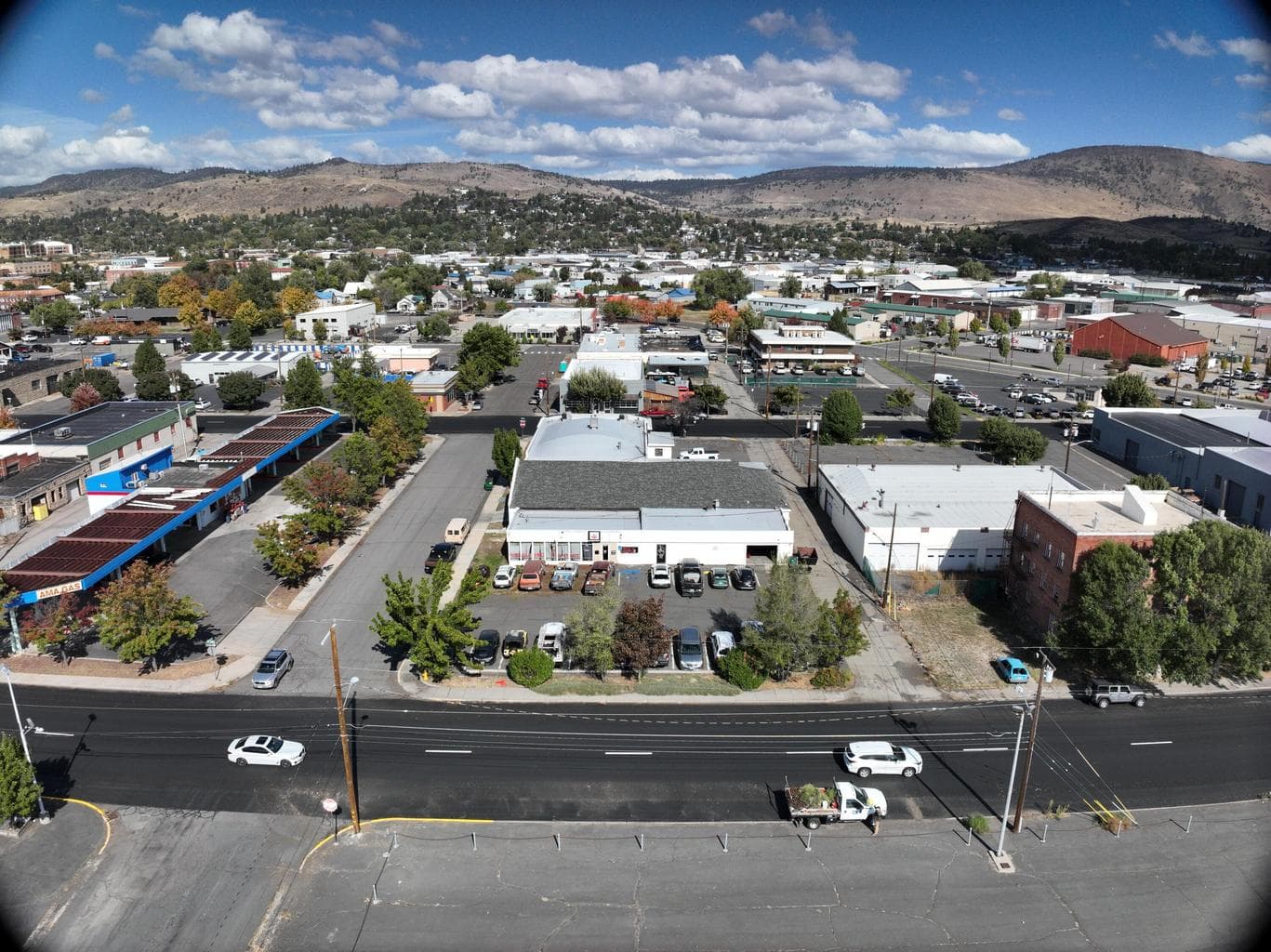 Photo of 606 6th 6 of 54