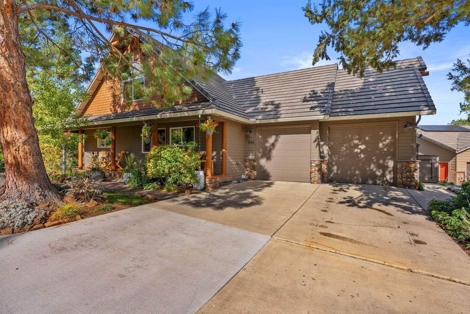 Photo of 3192 Golf View 3 of 43
