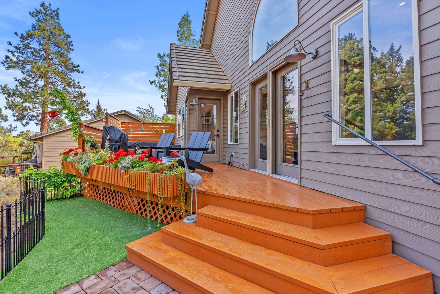 Photo of 3192 NW Golf View Drive 32 of 43