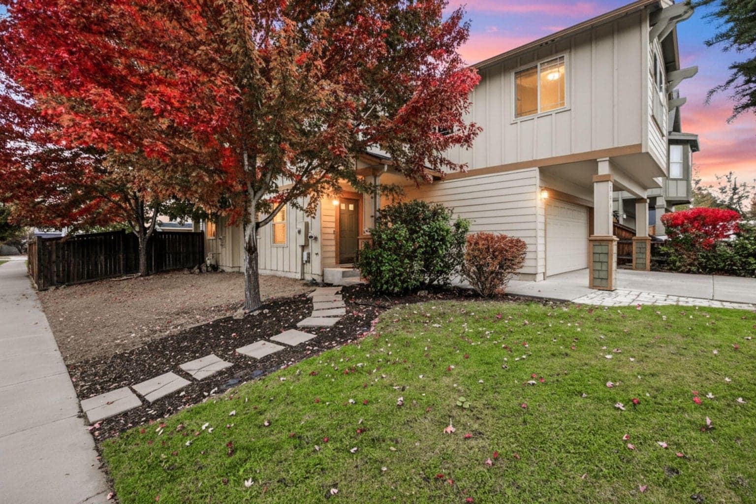 Photo of 21154 Ritz 2 of 24
