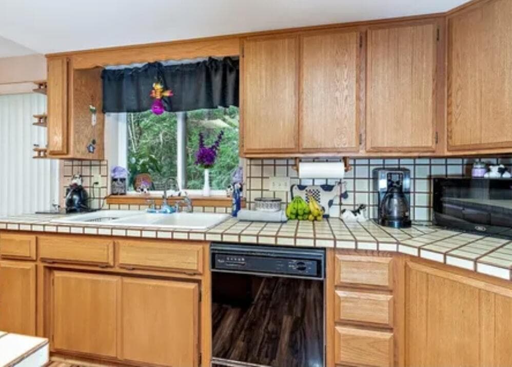 Photo of 1863 Mill Creek 4 of 28