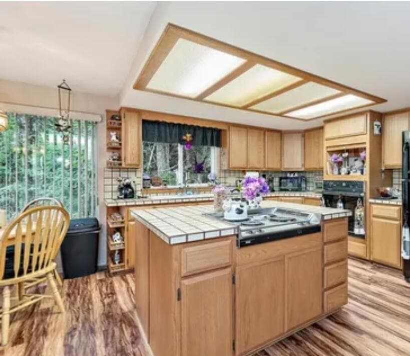 Photo of 1863 Mill Creek 3 of 28