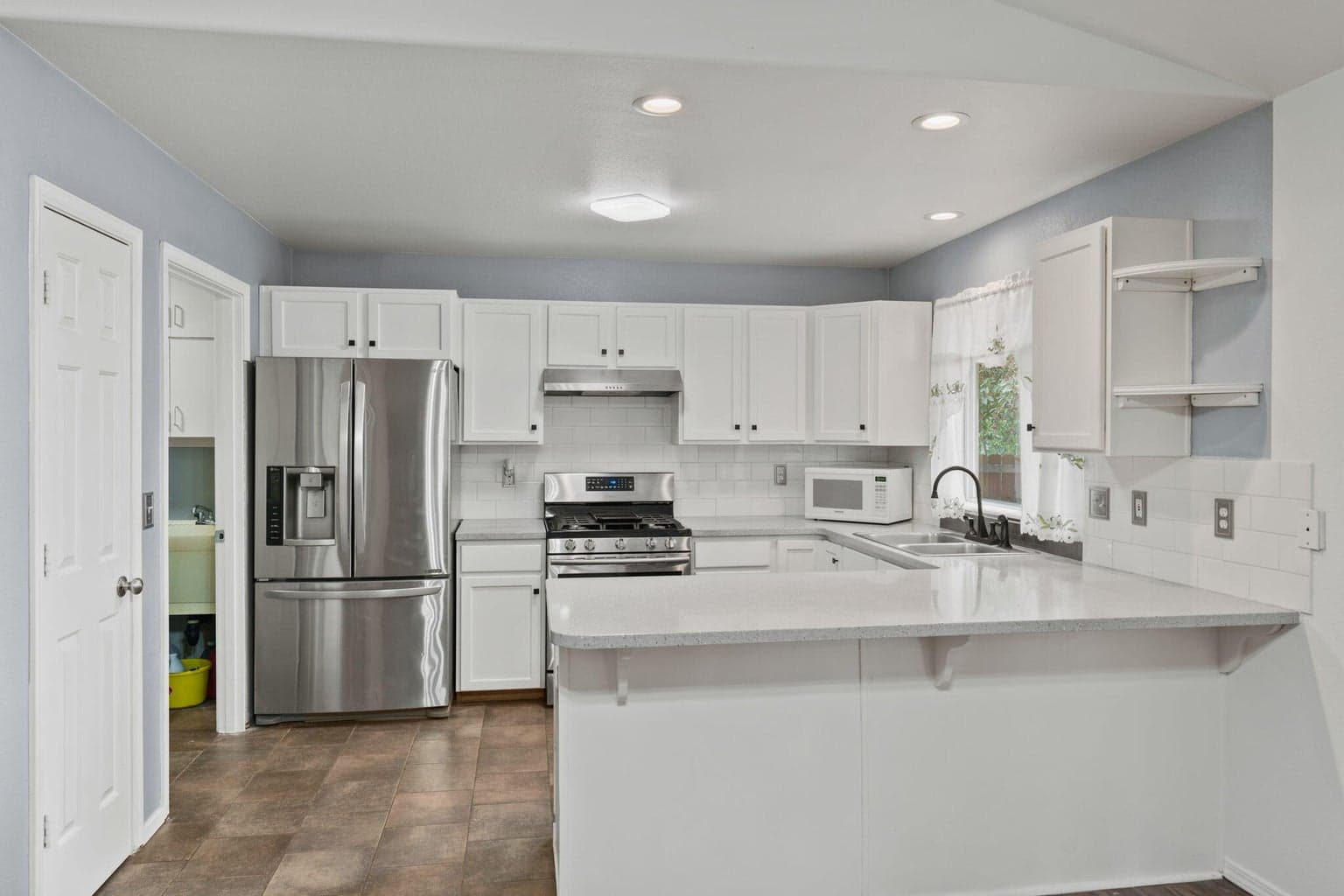Photo of 2723 NW 15th Street 13 of 48