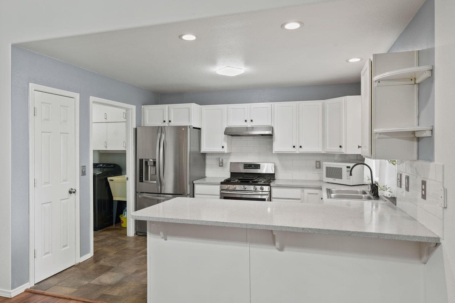 Photo of 2723 NW 15th Street 12 of 48