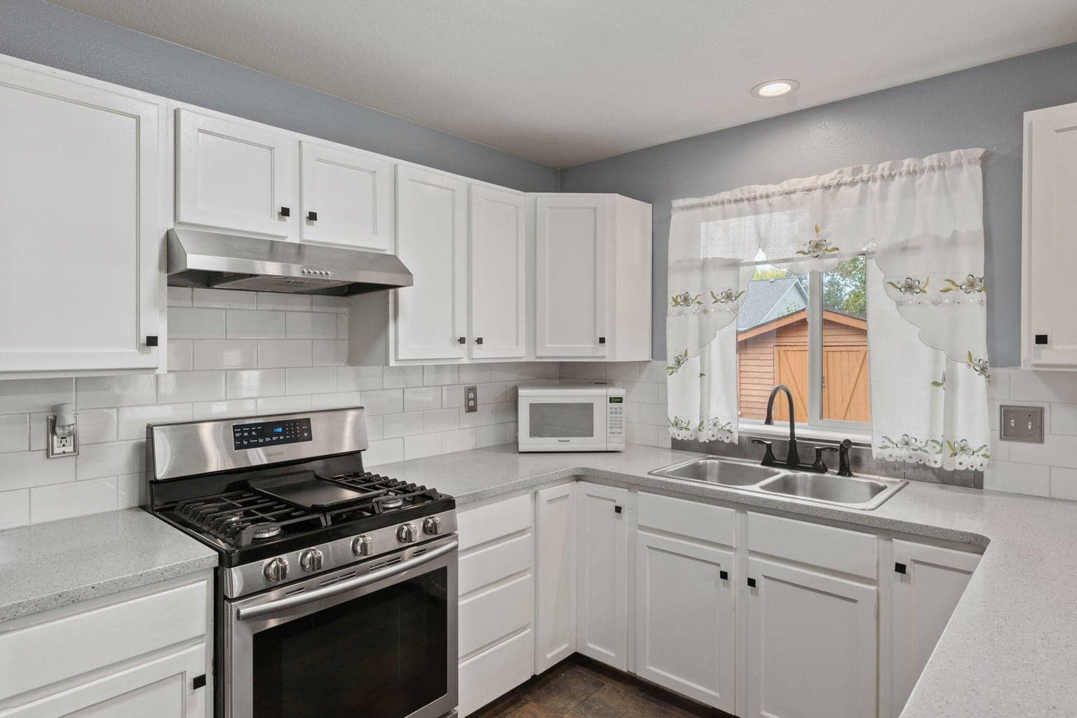 Photo of 2723 NW 15th Street 14 of 48