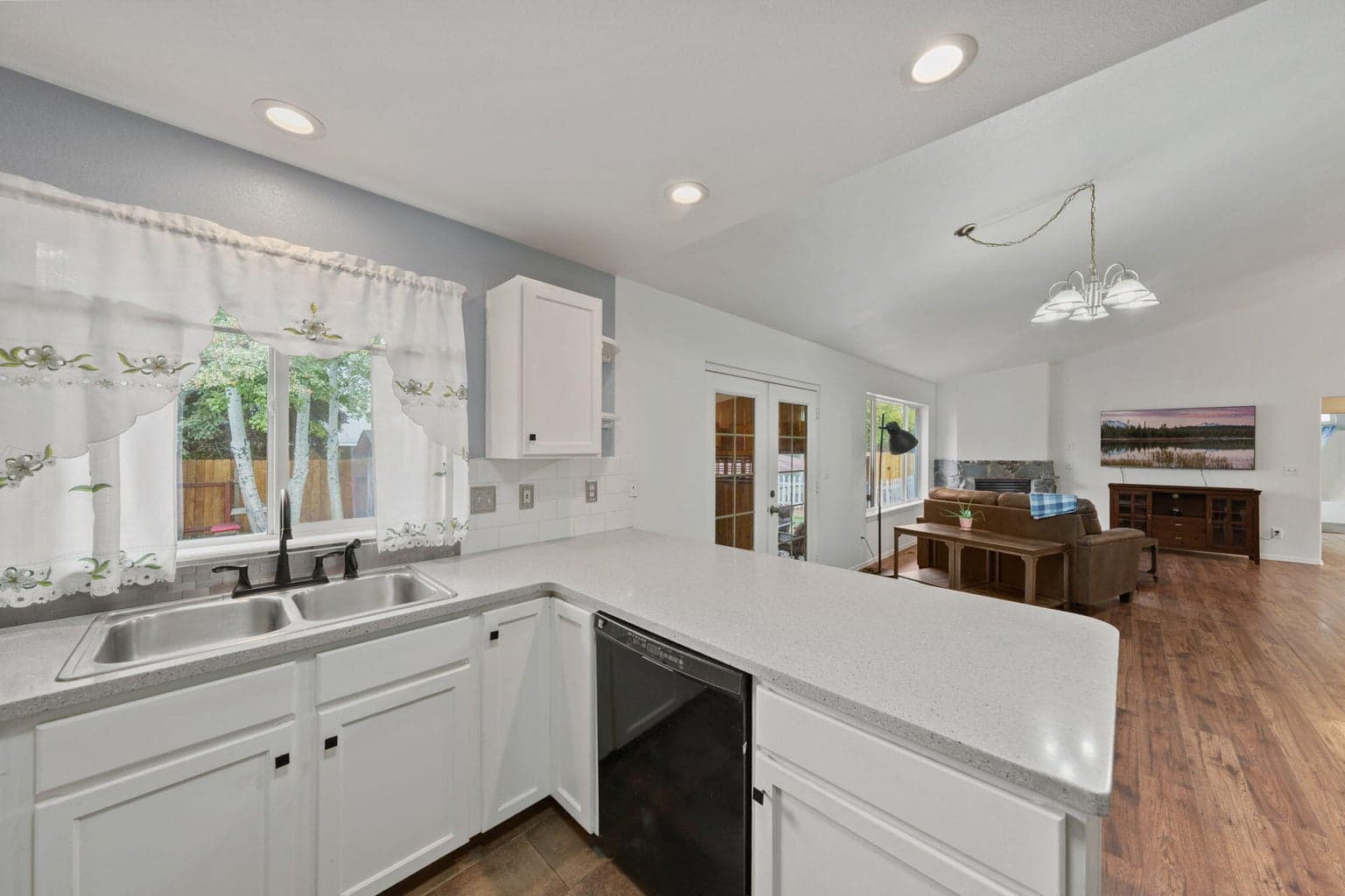 Photo of 2723 NW 15th Street 15 of 48