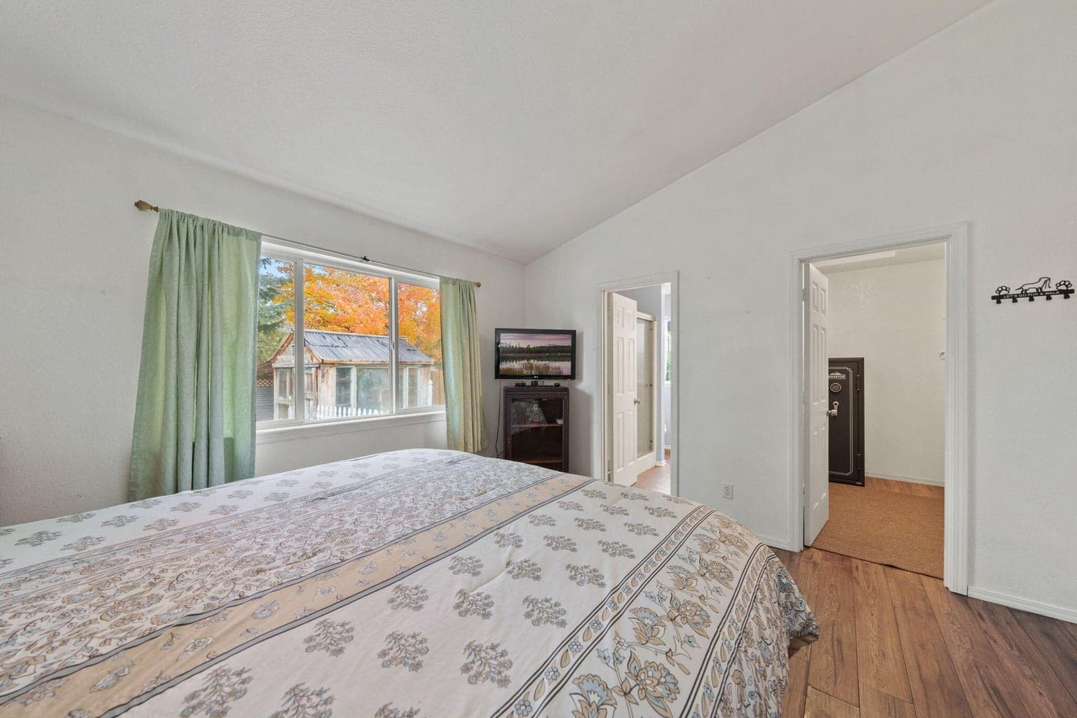 Photo of 2723 NW 15th Street 25 of 48