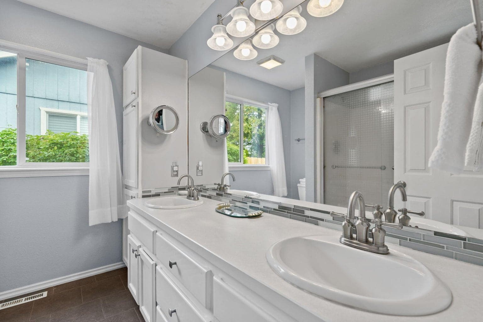 Photo of 2723 NW 15th Street 27 of 48