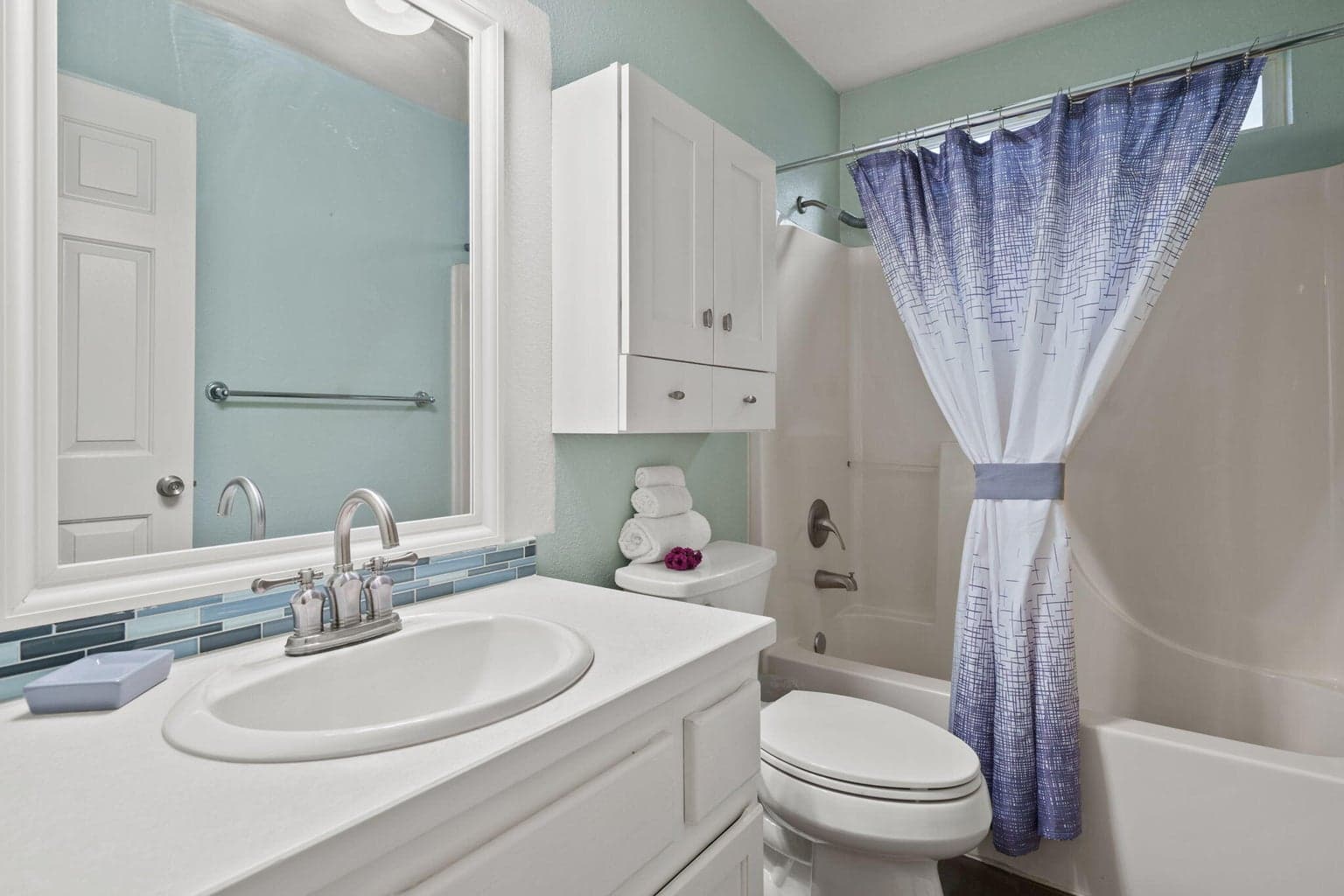 Photo of 2723 NW 15th Street 23 of 48
