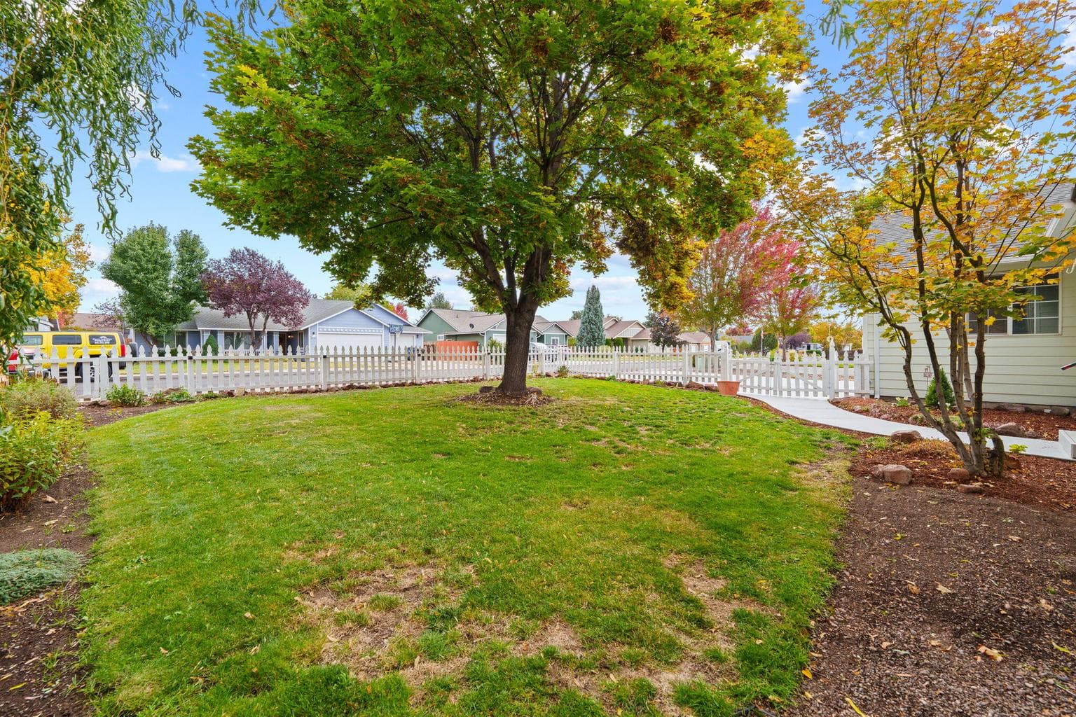 Photo of 2723 15th 3 of 48