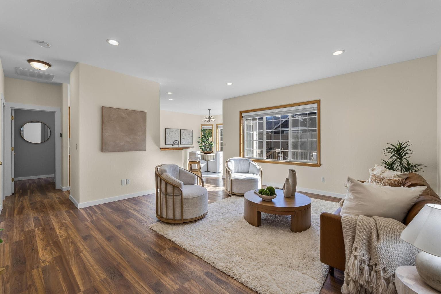 Photo of 20919 Spinnaker Street 7 of 36