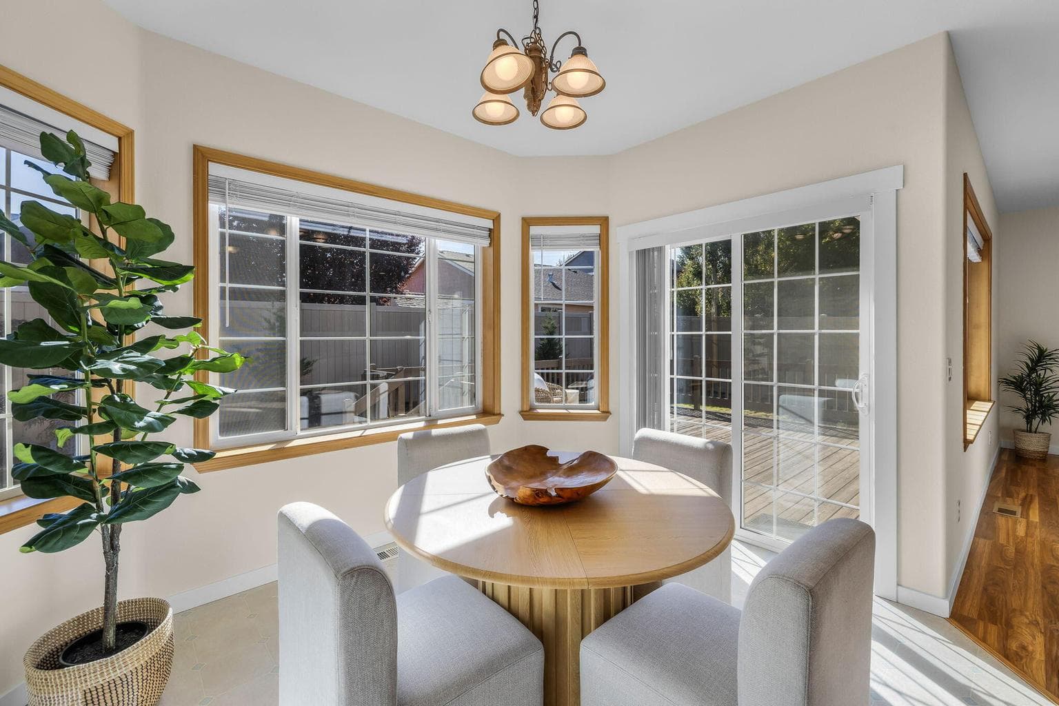 Photo of 20919 Spinnaker Street 14 of 36