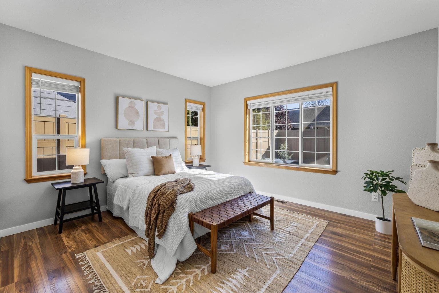 Photo of 20919 Spinnaker Street 15 of 36