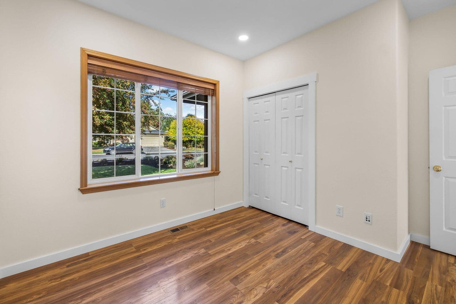 Photo of 20919 Spinnaker Street 22 of 36