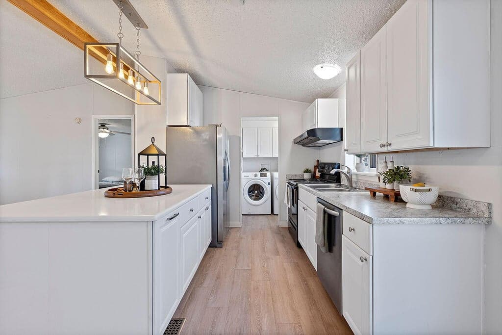 Photo of 185 NW Harwood Street 8 of 19