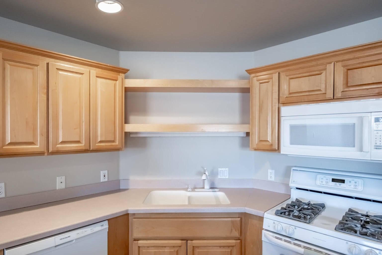 Photo of 3365 NE Stonebrook Loop 12 of 50