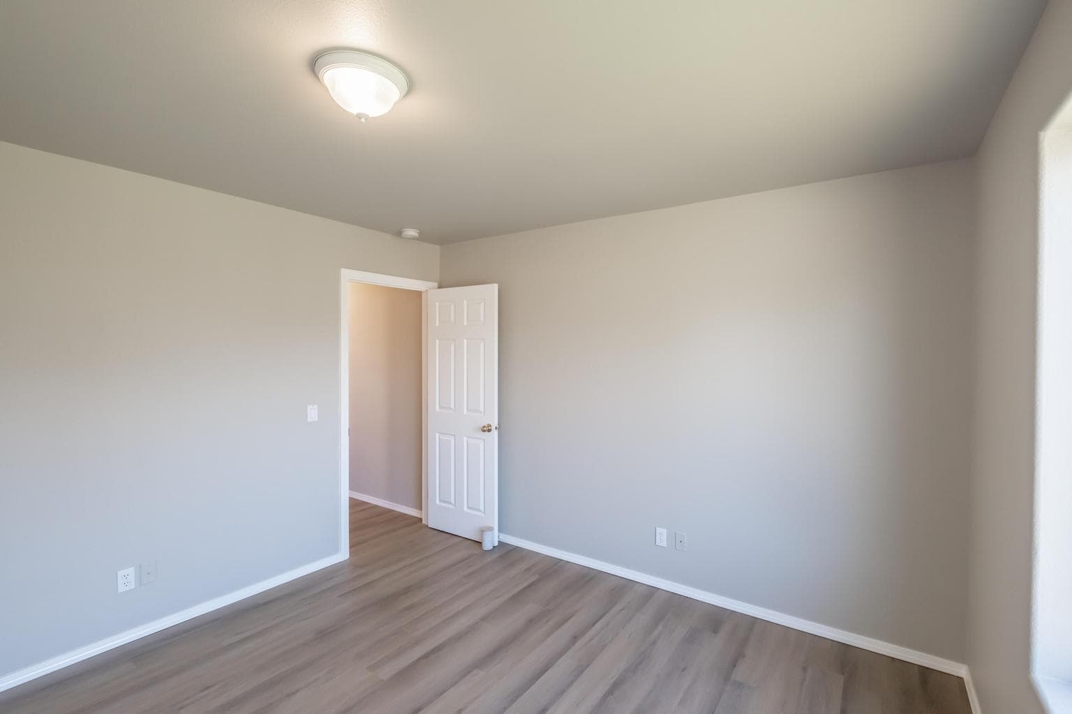 Photo of 3365 NE Stonebrook Loop 29 of 50